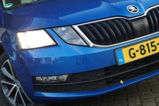 Skoda Octavia Combi 1.5 TSI 150PK DSG Automaat Business Edition - Energy Blue