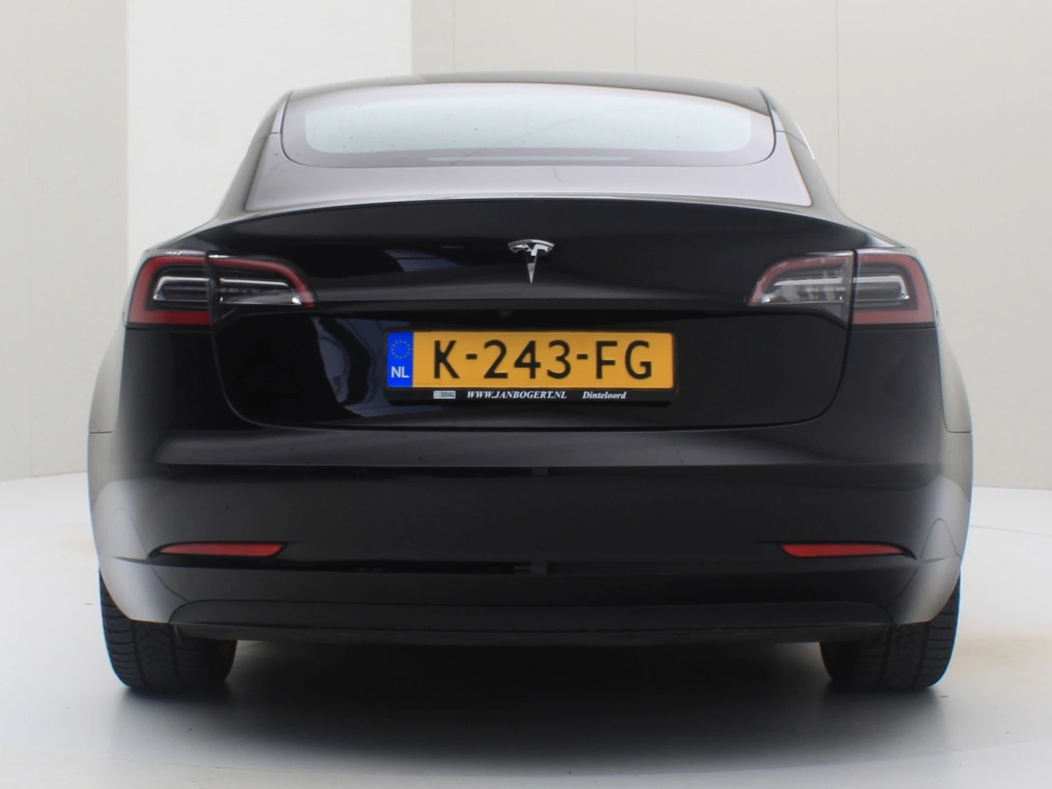 Hoofdafbeelding Tesla Model 3