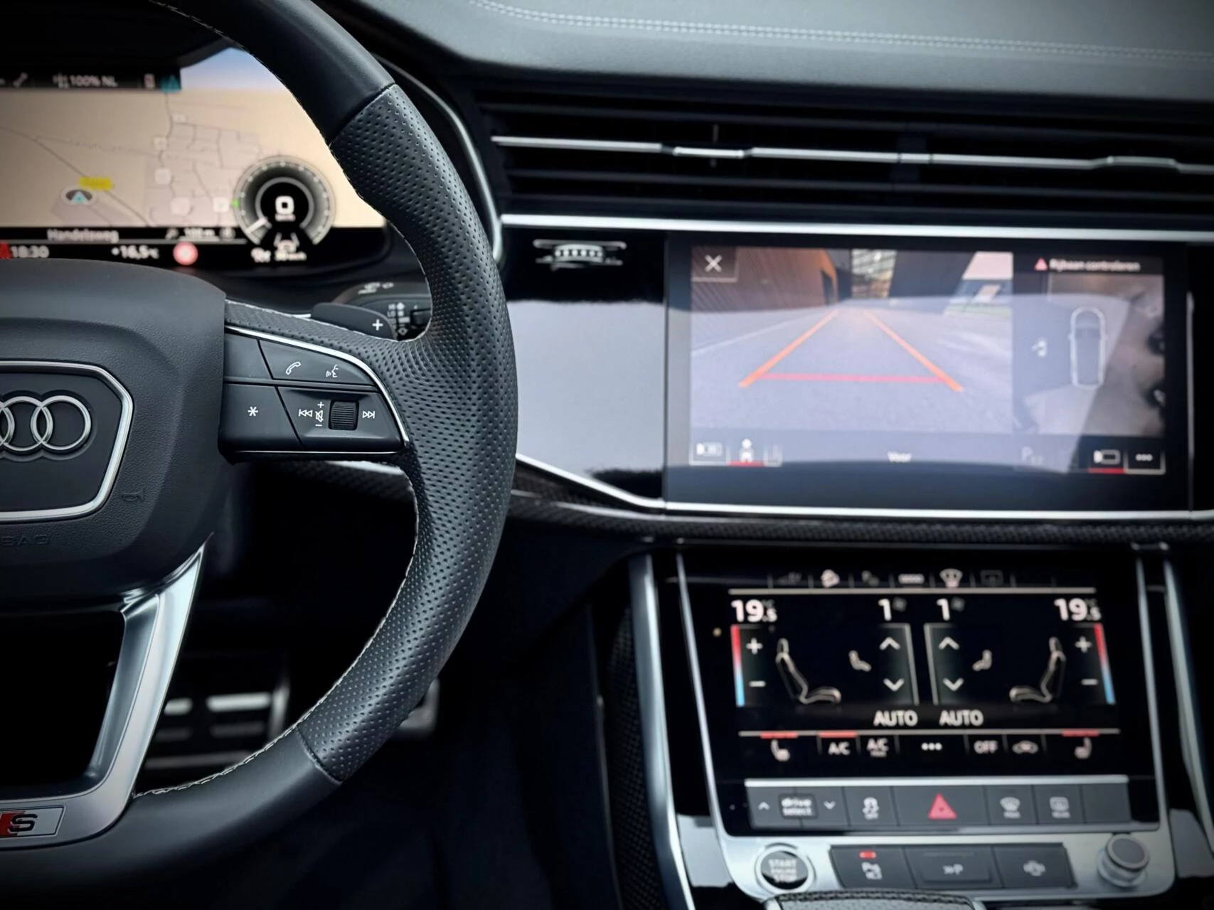 Hoofdafbeelding Audi Q8