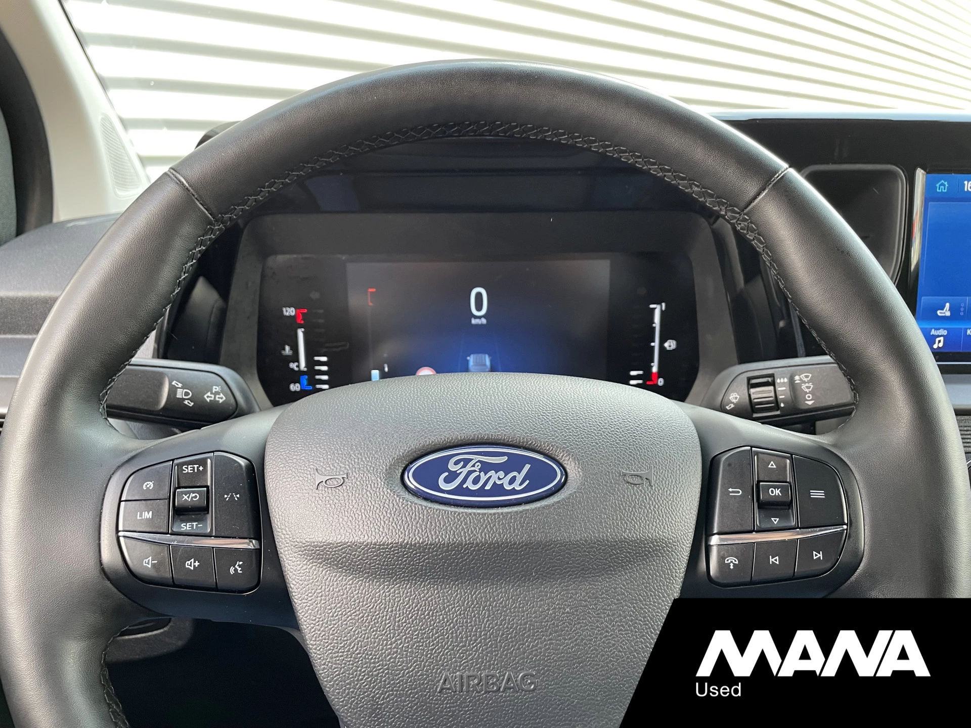 Hoofdafbeelding Ford Transit Courier