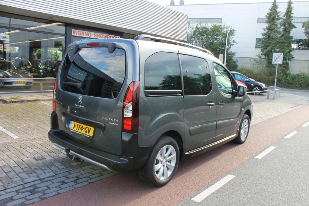 Hoofdafbeelding Peugeot Partner
