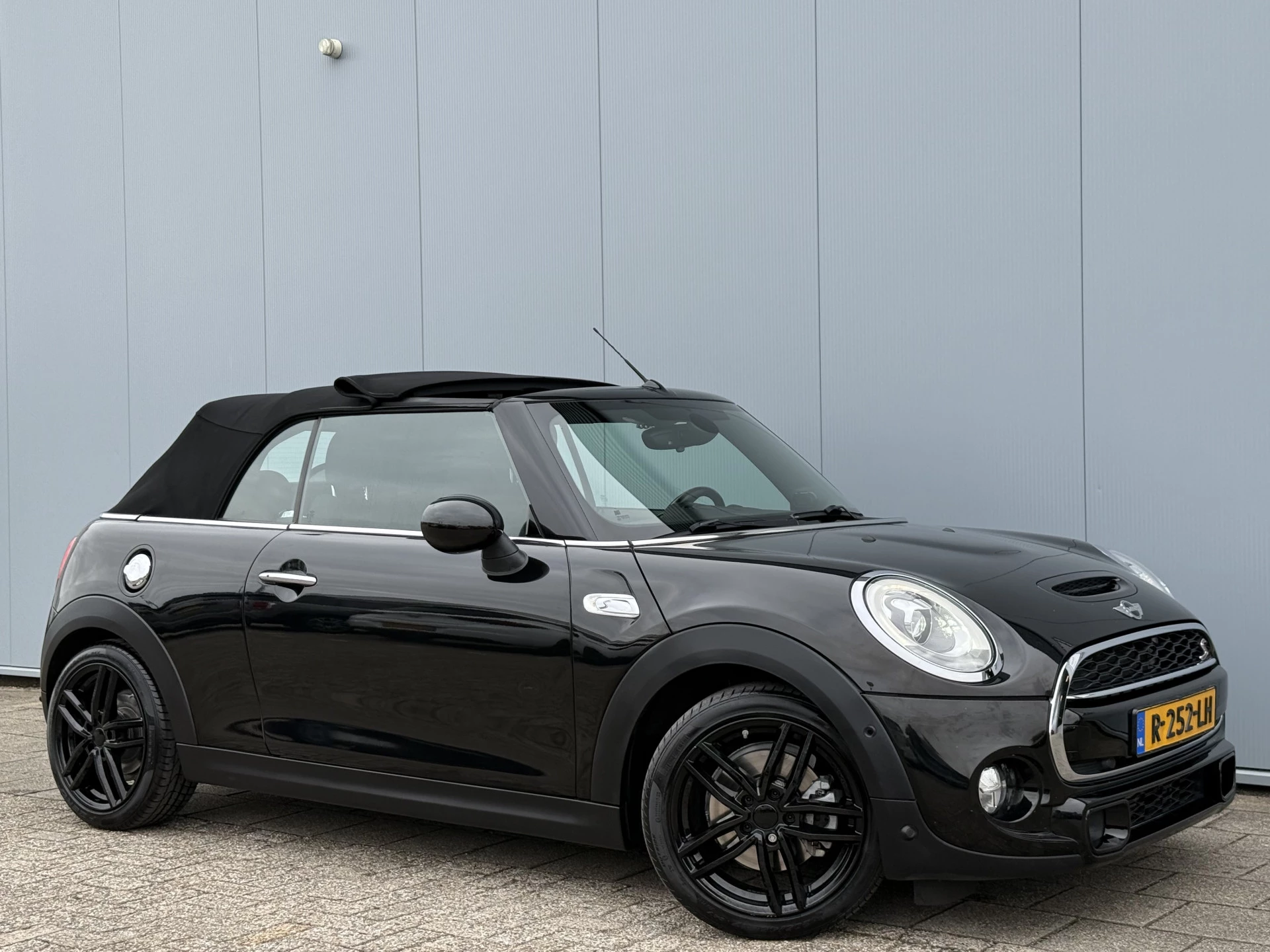 Hoofdafbeelding MINI Cooper S Cabrio