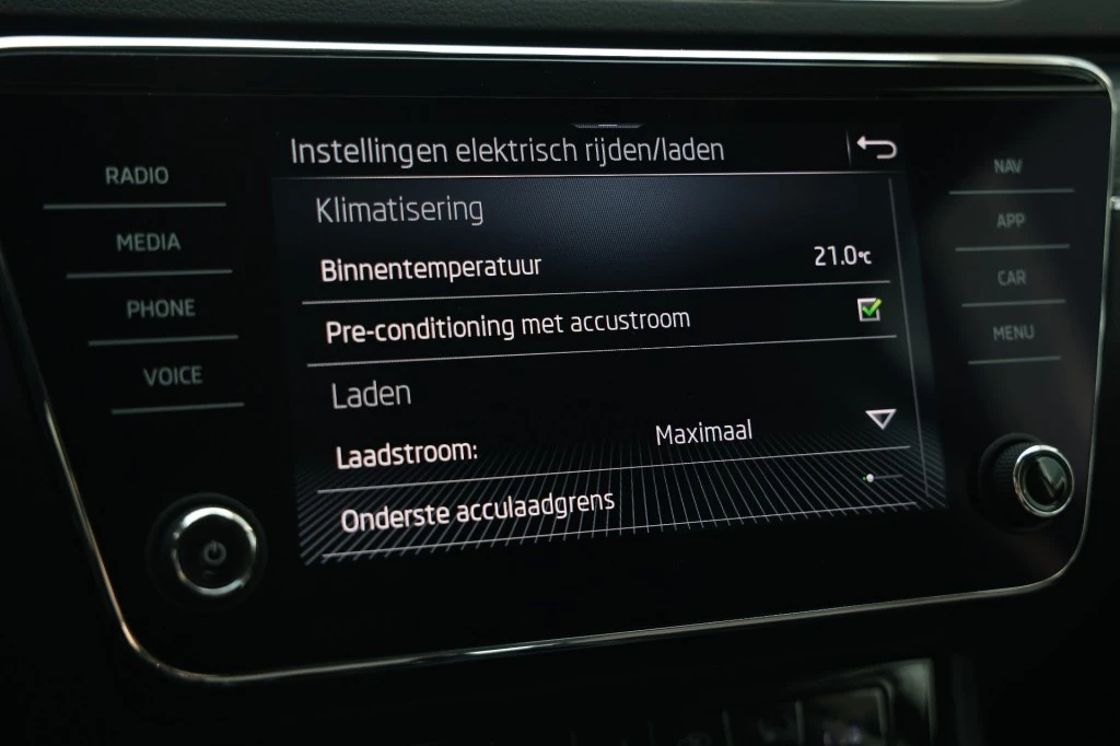 Hoofdafbeelding Škoda Superb
