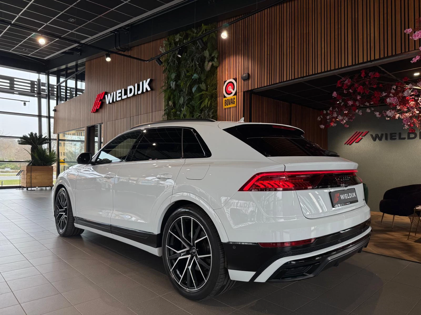 Hoofdafbeelding Audi Q8
