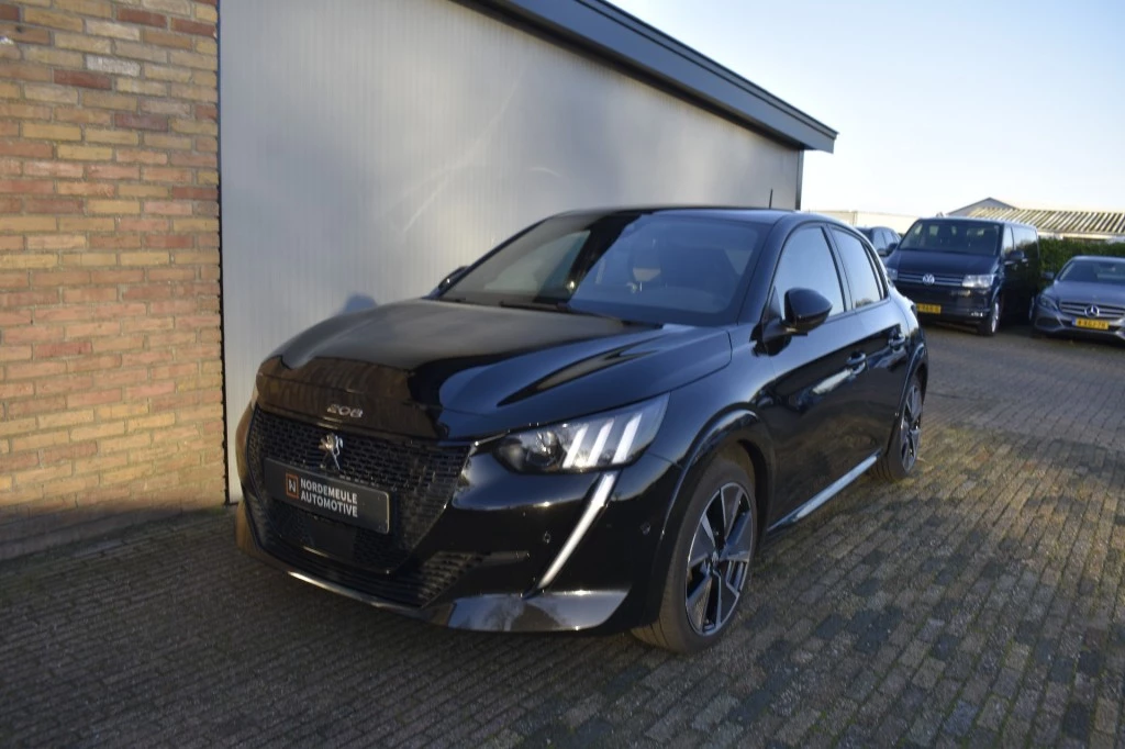 Hoofdafbeelding Peugeot e-208