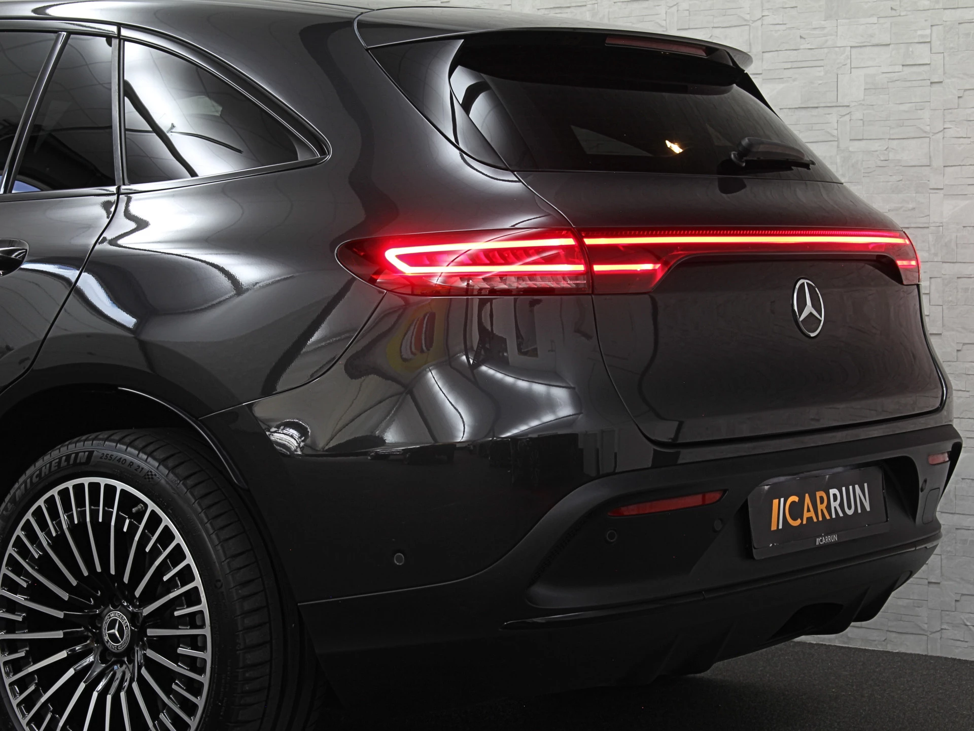 Hoofdafbeelding Mercedes-Benz EQC