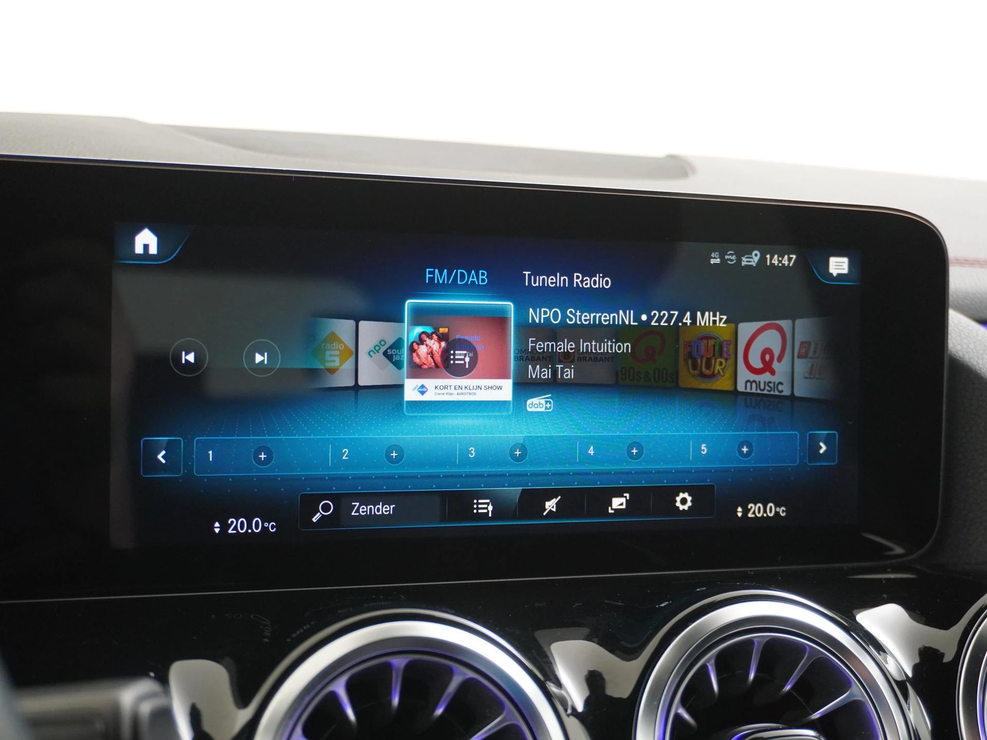 Hoofdafbeelding Mercedes-Benz EQA