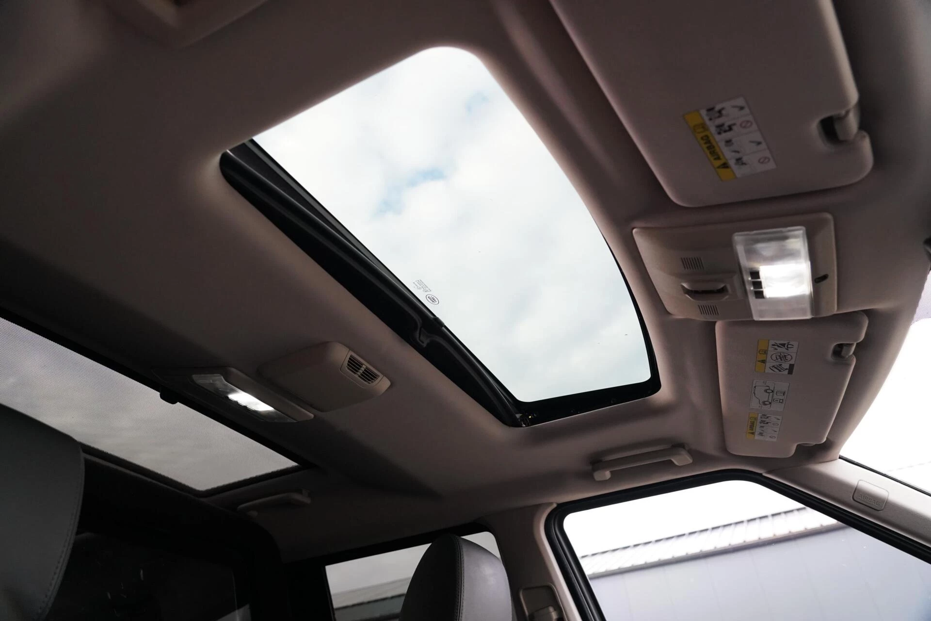 Hoofdafbeelding Land Rover Discovery