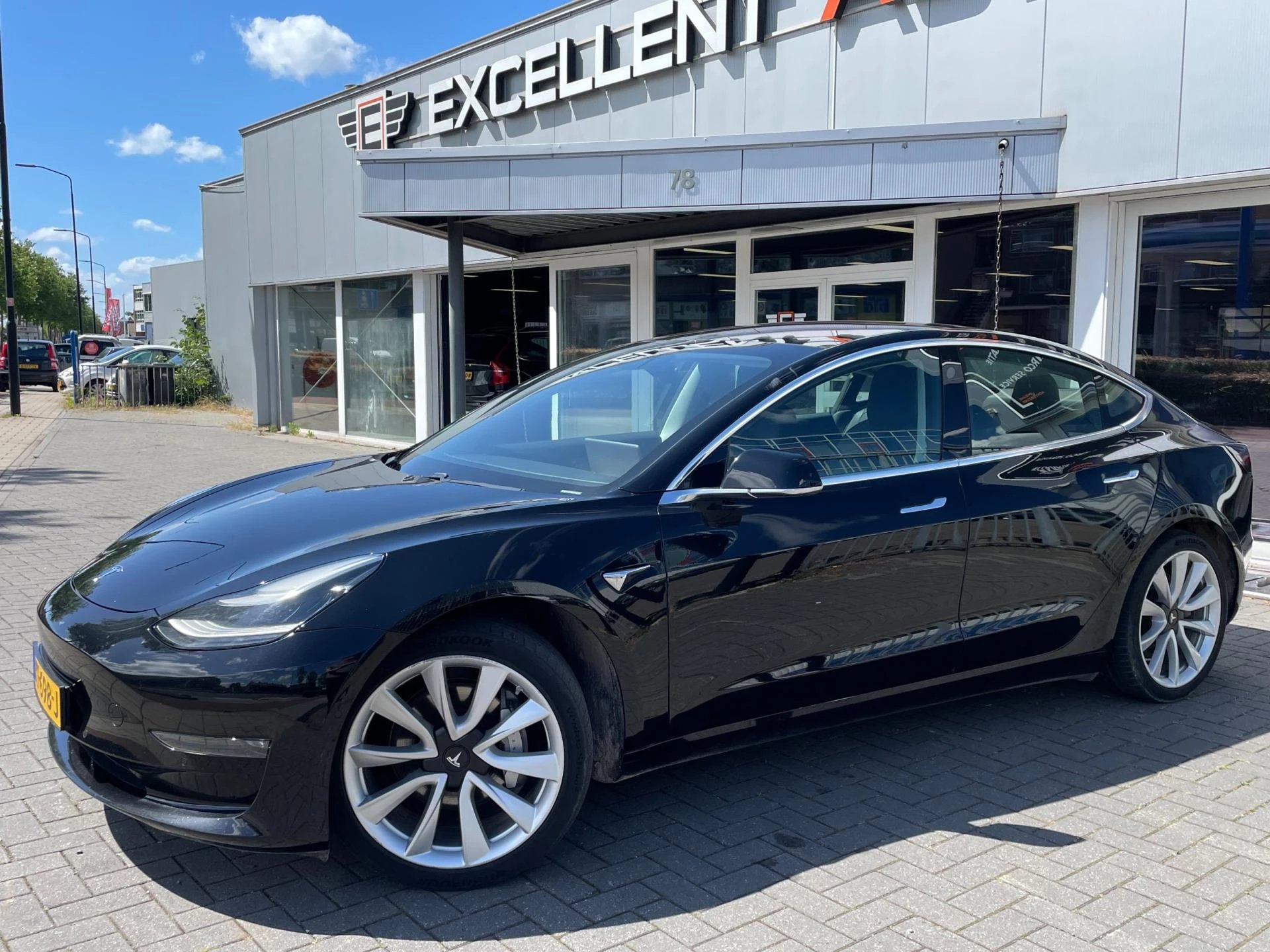 Hoofdafbeelding Tesla Model 3