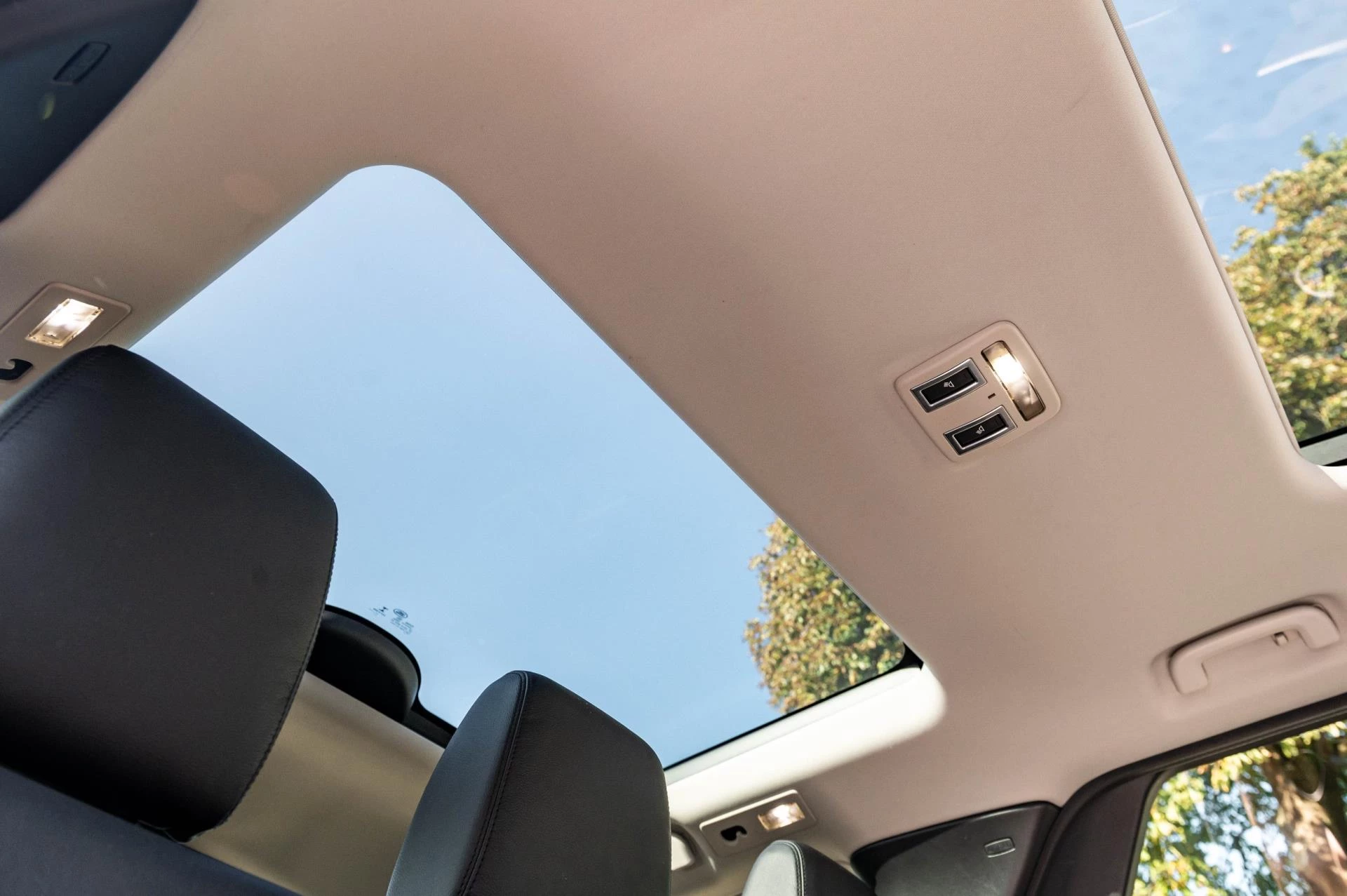 Hoofdafbeelding Land Rover Discovery