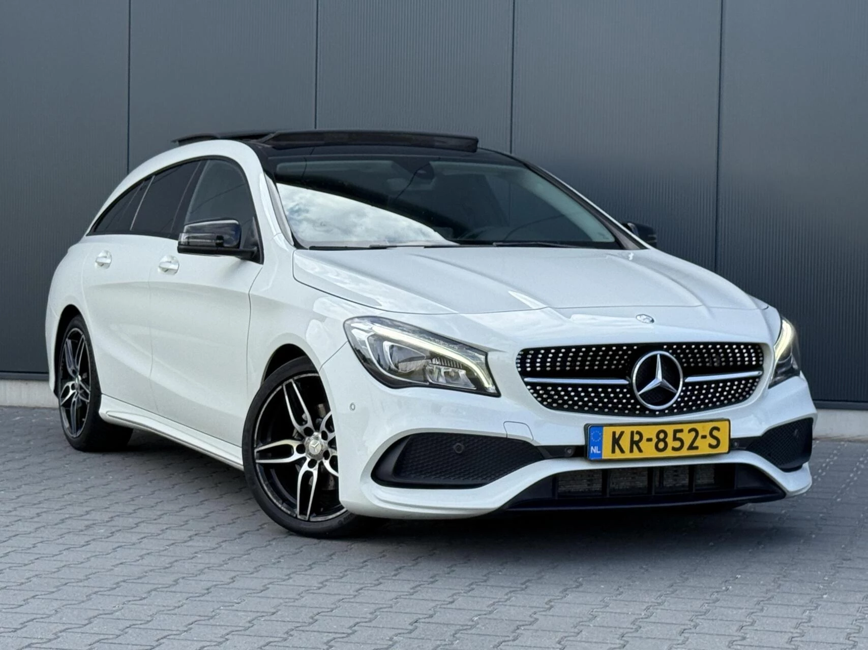 Hoofdafbeelding Mercedes-Benz CLA