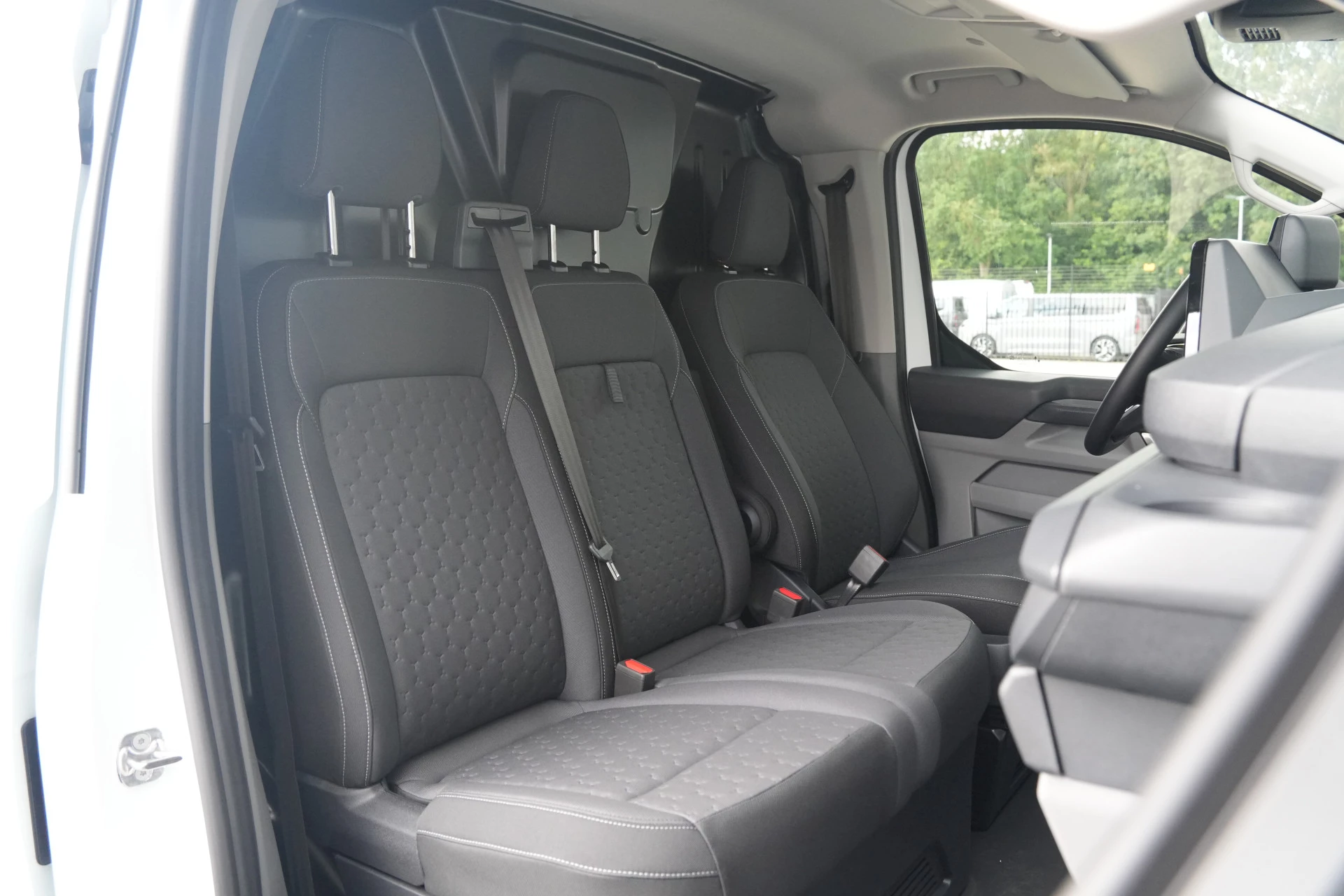 Hoofdafbeelding Ford E-Transit Custom