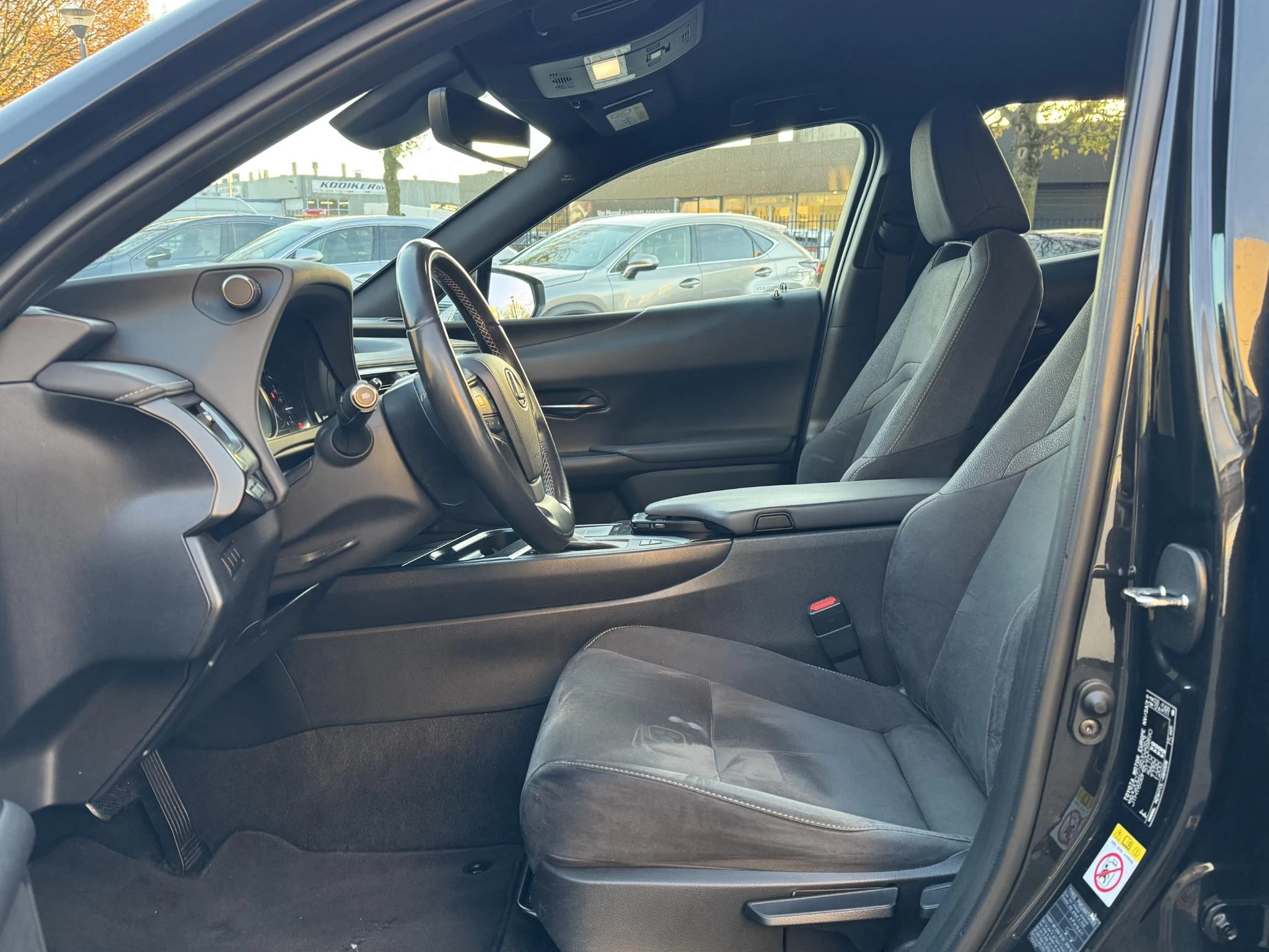 Hoofdafbeelding Lexus UX