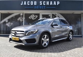 Hoofdafbeelding Mercedes-Benz GLA Mercedes-Benz GLA 180 AMG Line / Leder / Xenon / 18" LM / Navi /