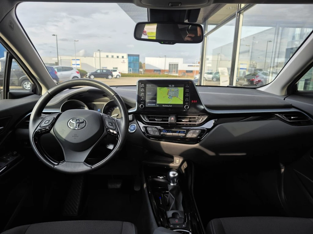 Hoofdafbeelding Toyota C-HR