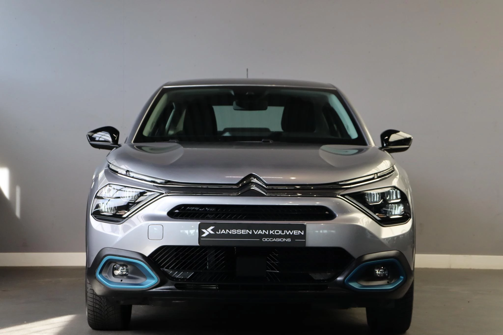 Hoofdafbeelding Citroën ë-C4 X