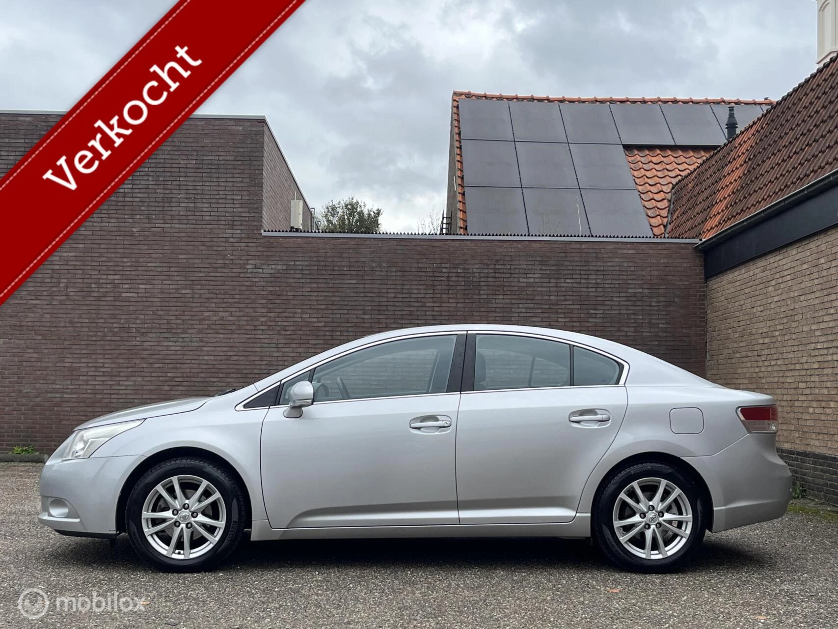 Hoofdafbeelding Toyota Avensis