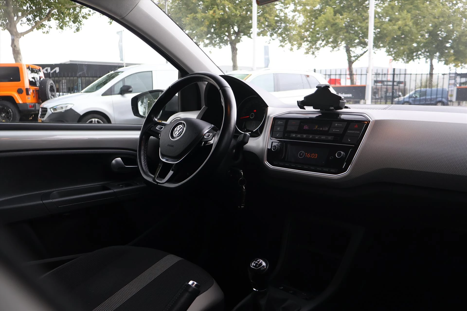 Hoofdafbeelding Volkswagen up!