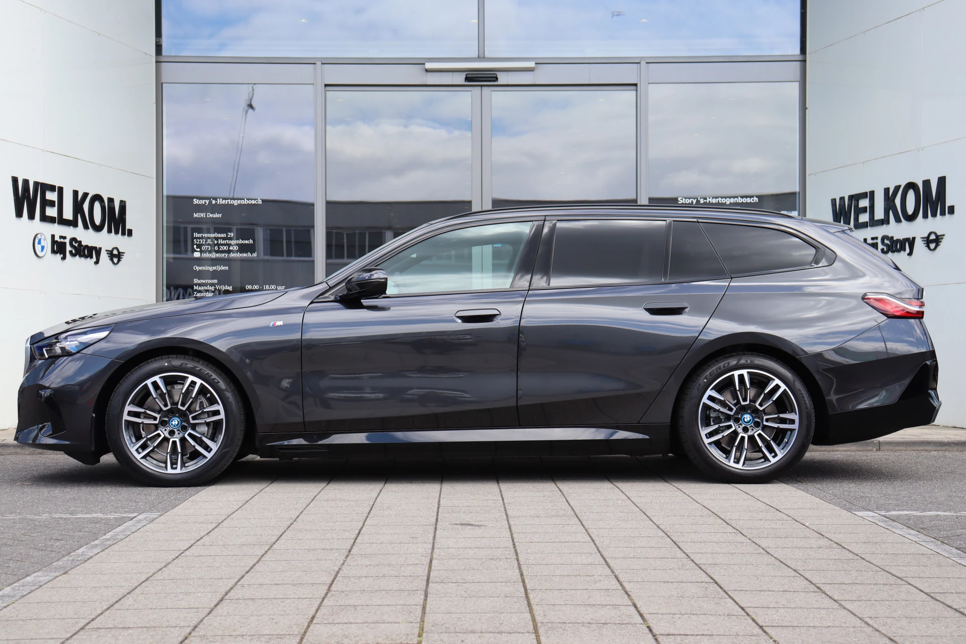 Hoofdafbeelding BMW i5