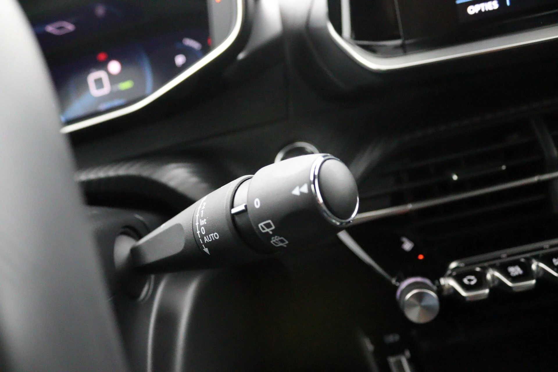 Hoofdafbeelding Peugeot e-2008