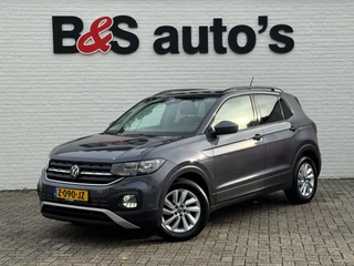 Hoofdafbeelding Volkswagen T-Cross Volkswagen T-Cross 1.0 TSI Life Adaptive cruise control Climate control DAB radio Achteruitrijcamera Navi