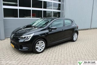 Renault Clio 1.6 E-Tech Hybrid 145 Equilibre 1e Eigenaar. Full Led. Rijstrooksensor met correctie.