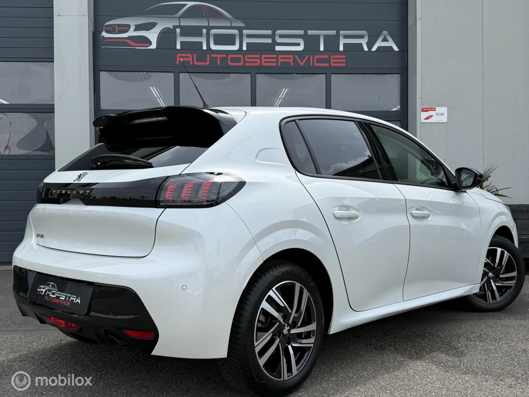 Hoofdafbeelding Peugeot 208
