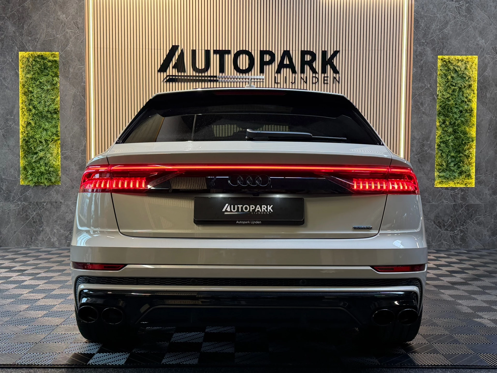 Hoofdafbeelding Audi Q8