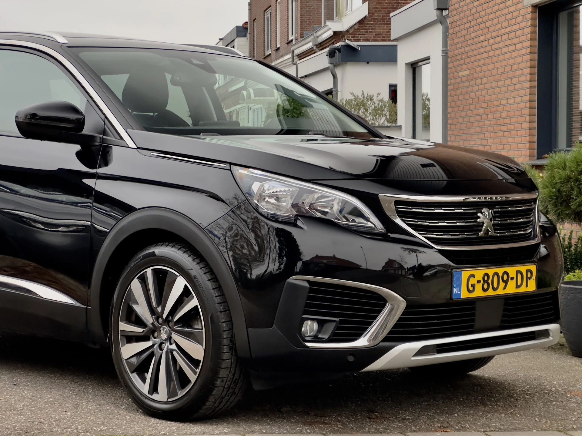 Hoofdafbeelding Peugeot 5008