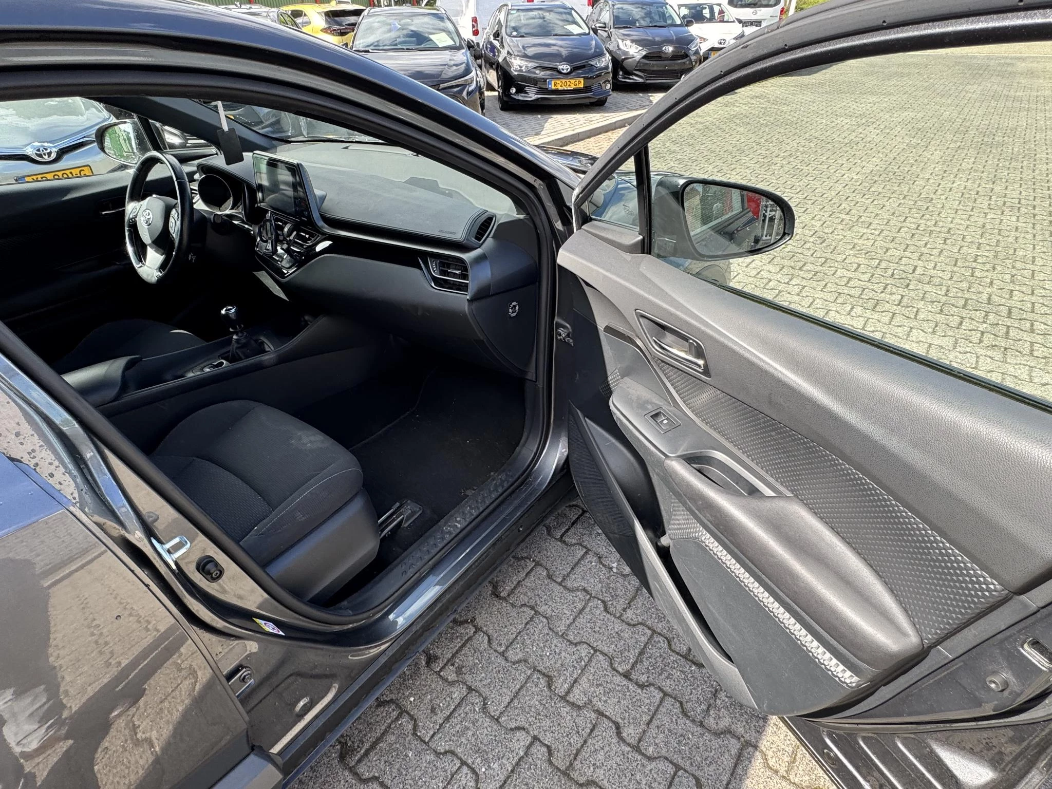 Hoofdafbeelding Toyota C-HR