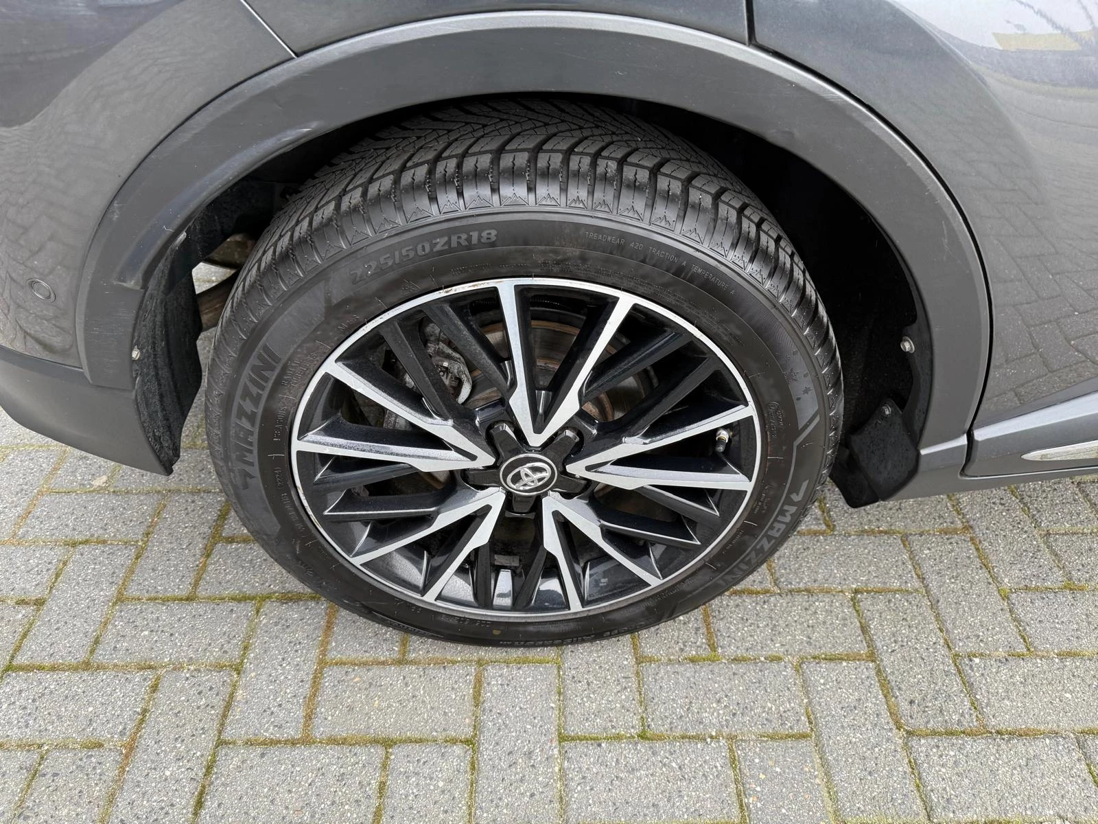 Hoofdafbeelding Toyota C-HR