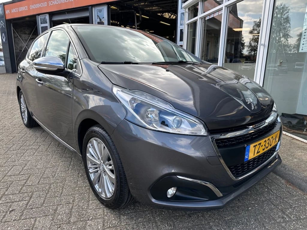 Hoofdafbeelding Peugeot 208