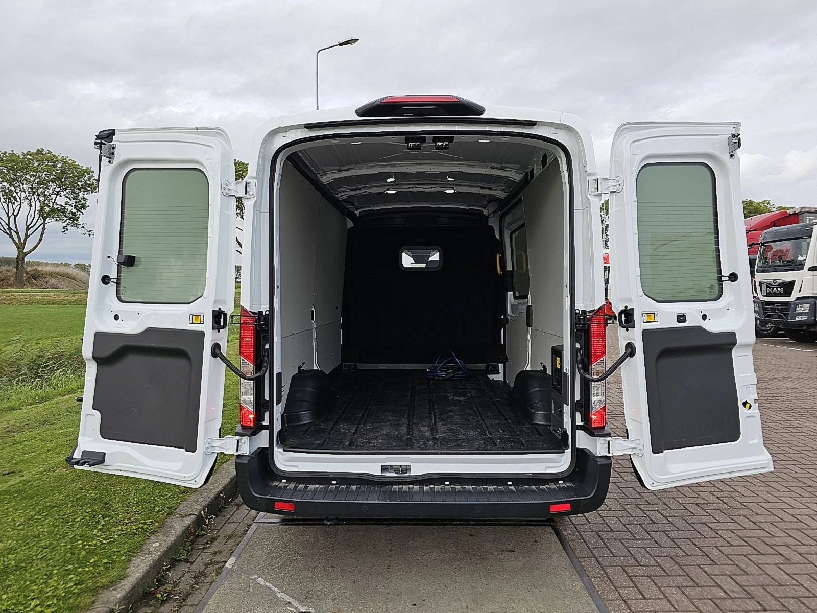 Hoofdafbeelding Ford E-Transit