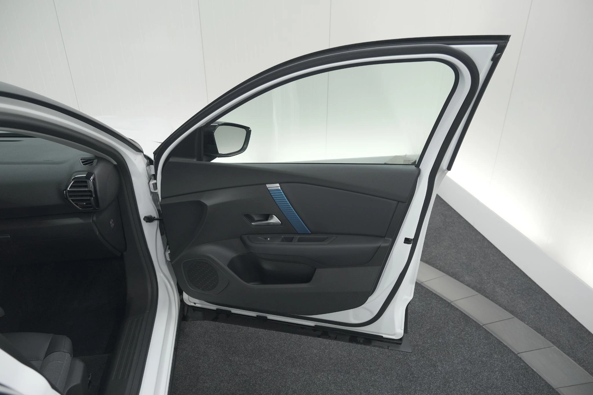 Hoofdafbeelding Citroën ë-C4