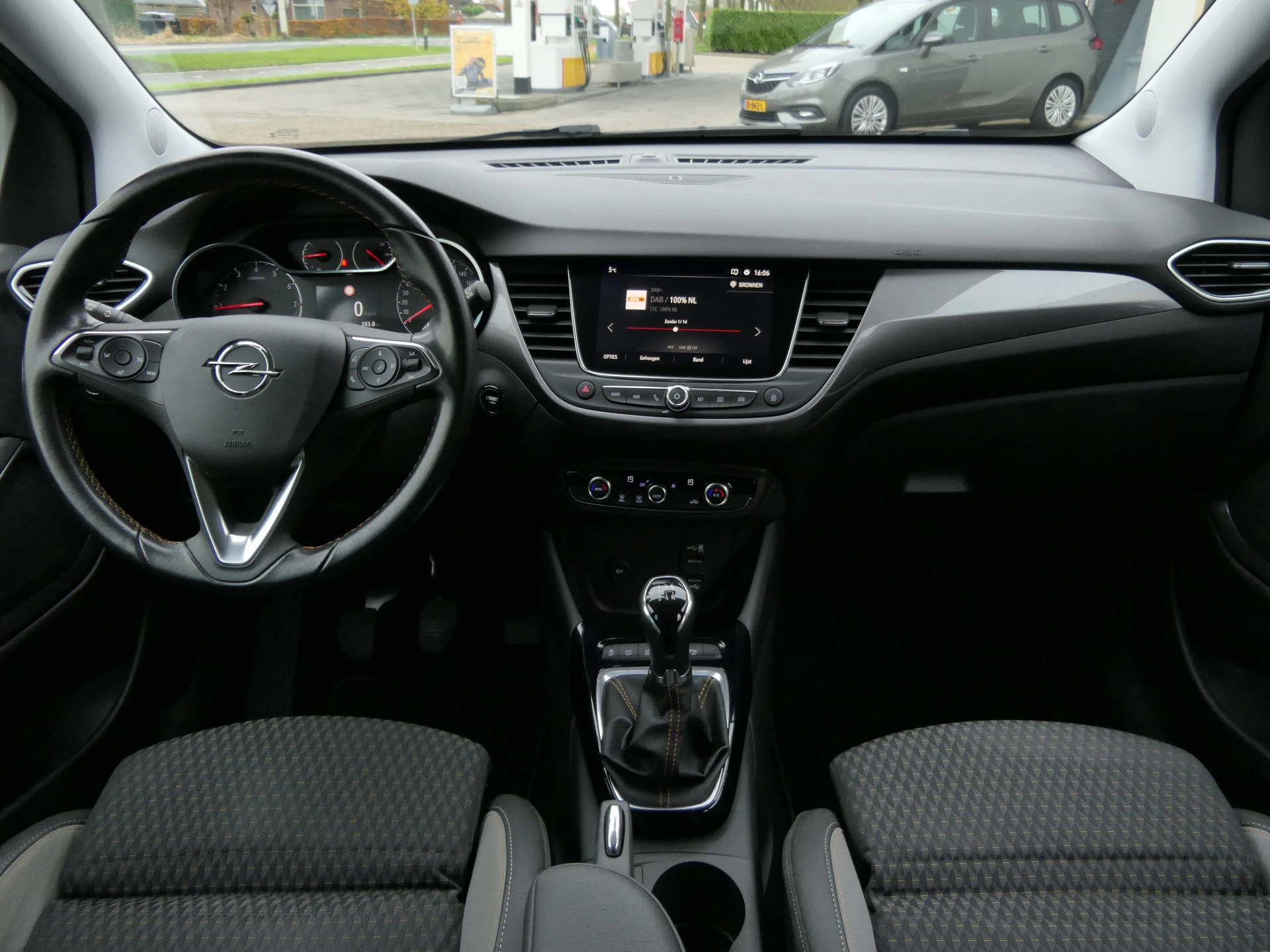 Hoofdafbeelding Opel Crossland X