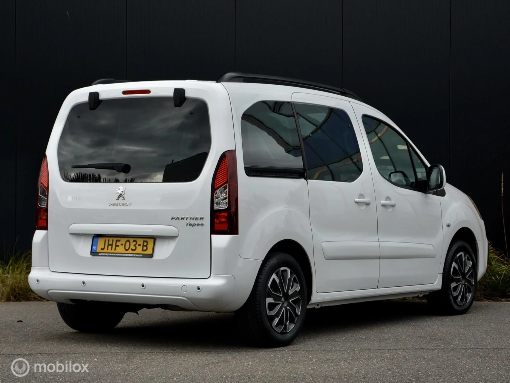 Hoofdafbeelding Peugeot Partner
