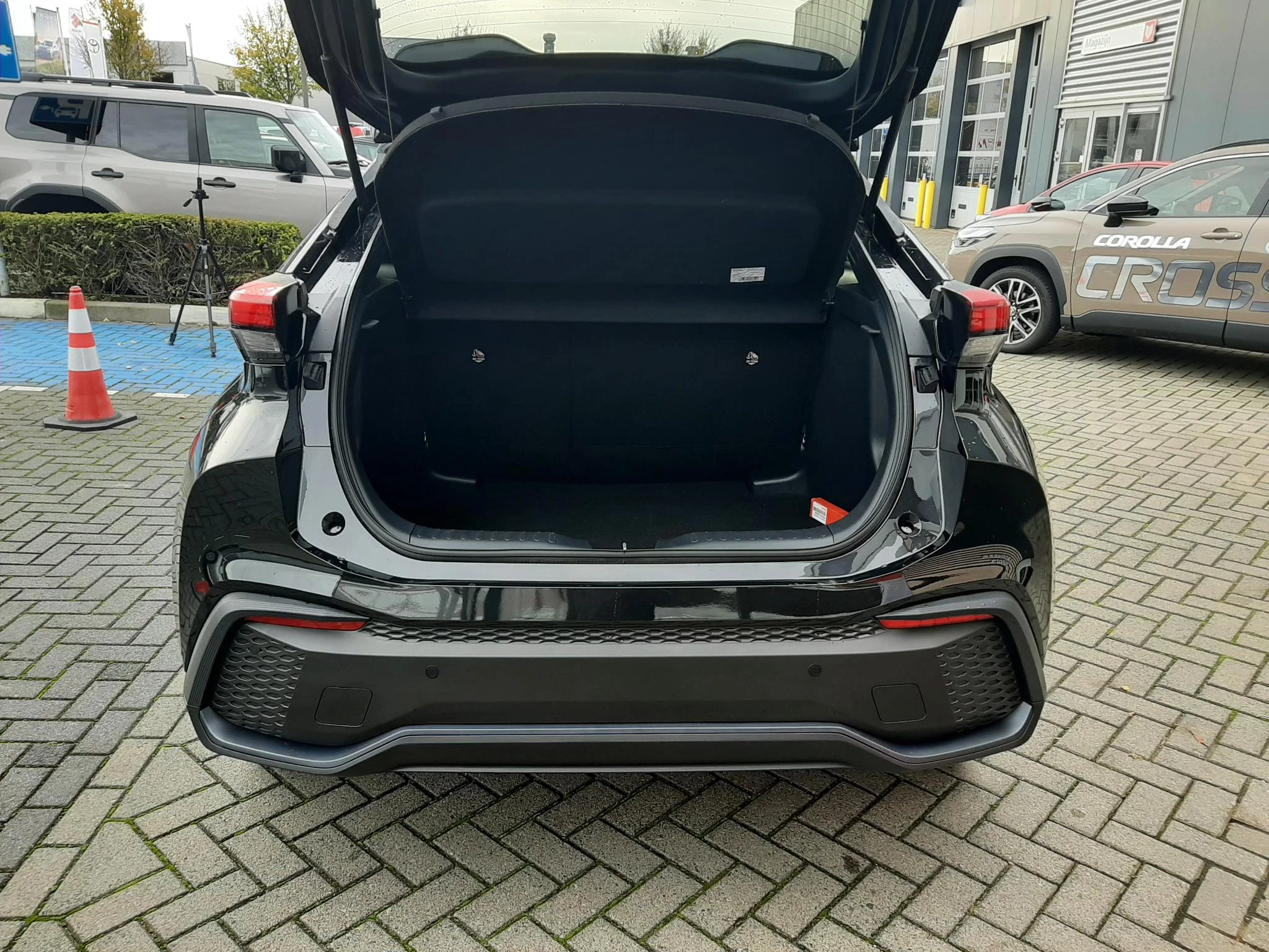 Hoofdafbeelding Toyota C-HR