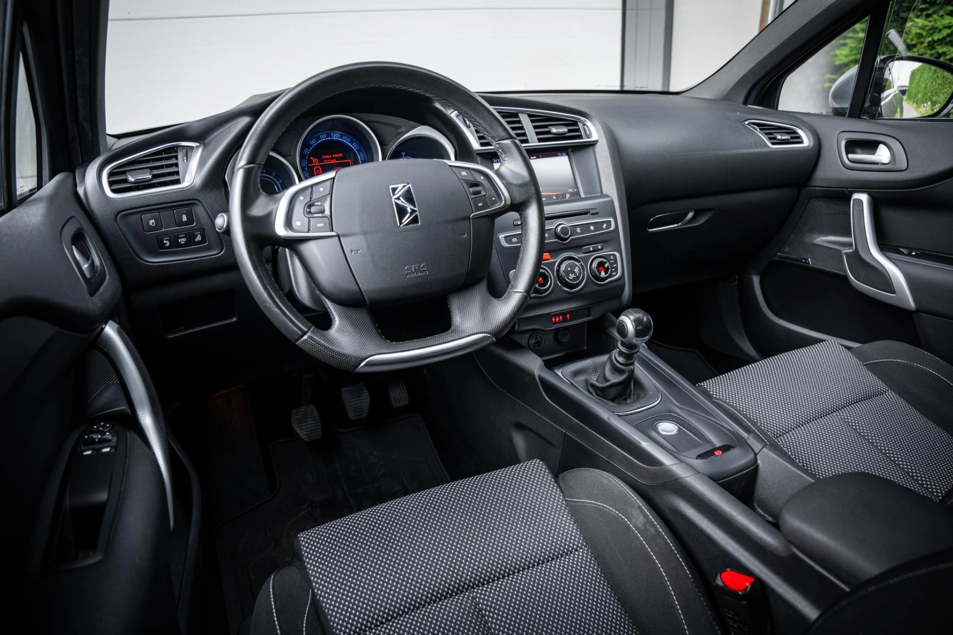 Hoofdafbeelding DS DS 4