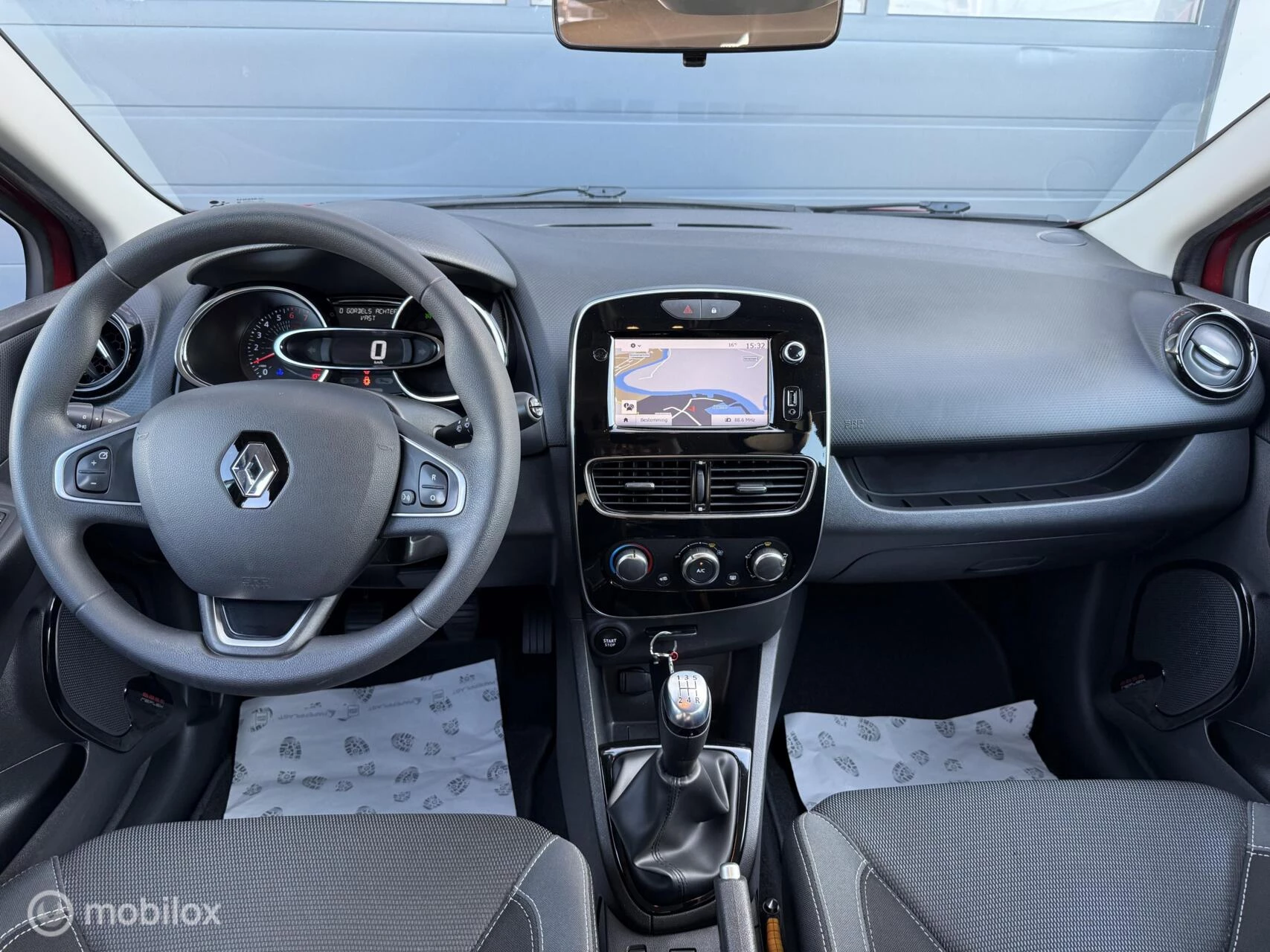 Hoofdafbeelding Renault Clio