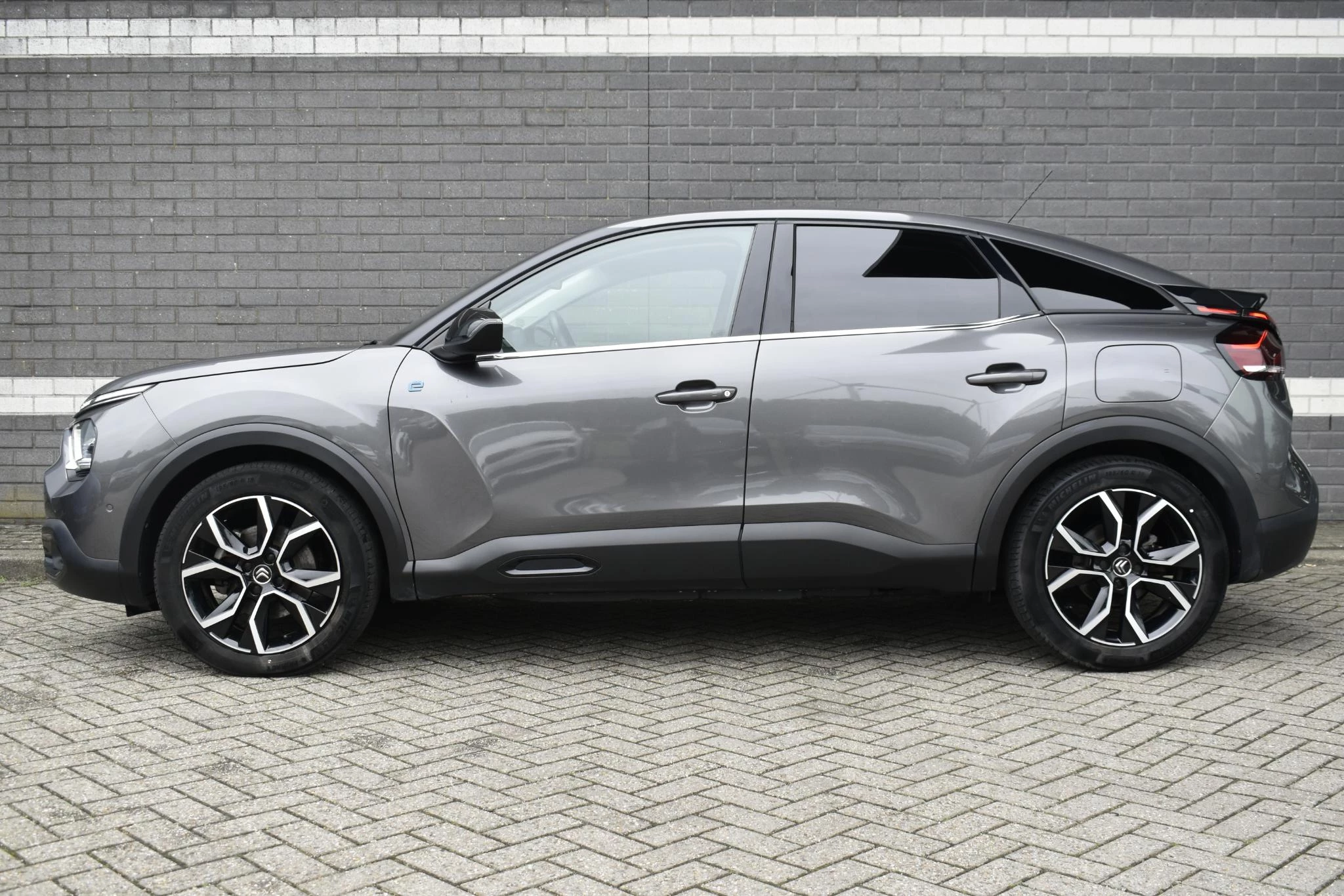 Hoofdafbeelding Citroën ë-C4