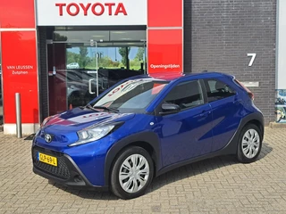 Toyota Aygo X 1.0 VVT-i MT Play APPLE & ANDROID AIRCO METALLIC