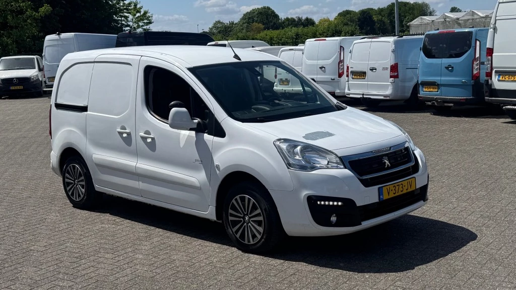 Hoofdafbeelding Peugeot Partner