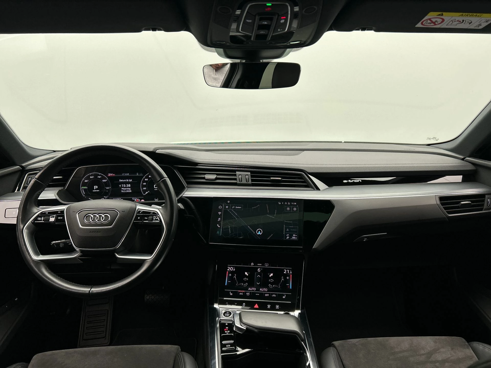 Hoofdafbeelding Audi e-tron