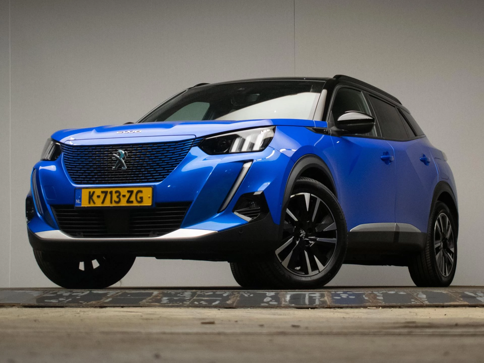 Hoofdafbeelding Peugeot e-2008
