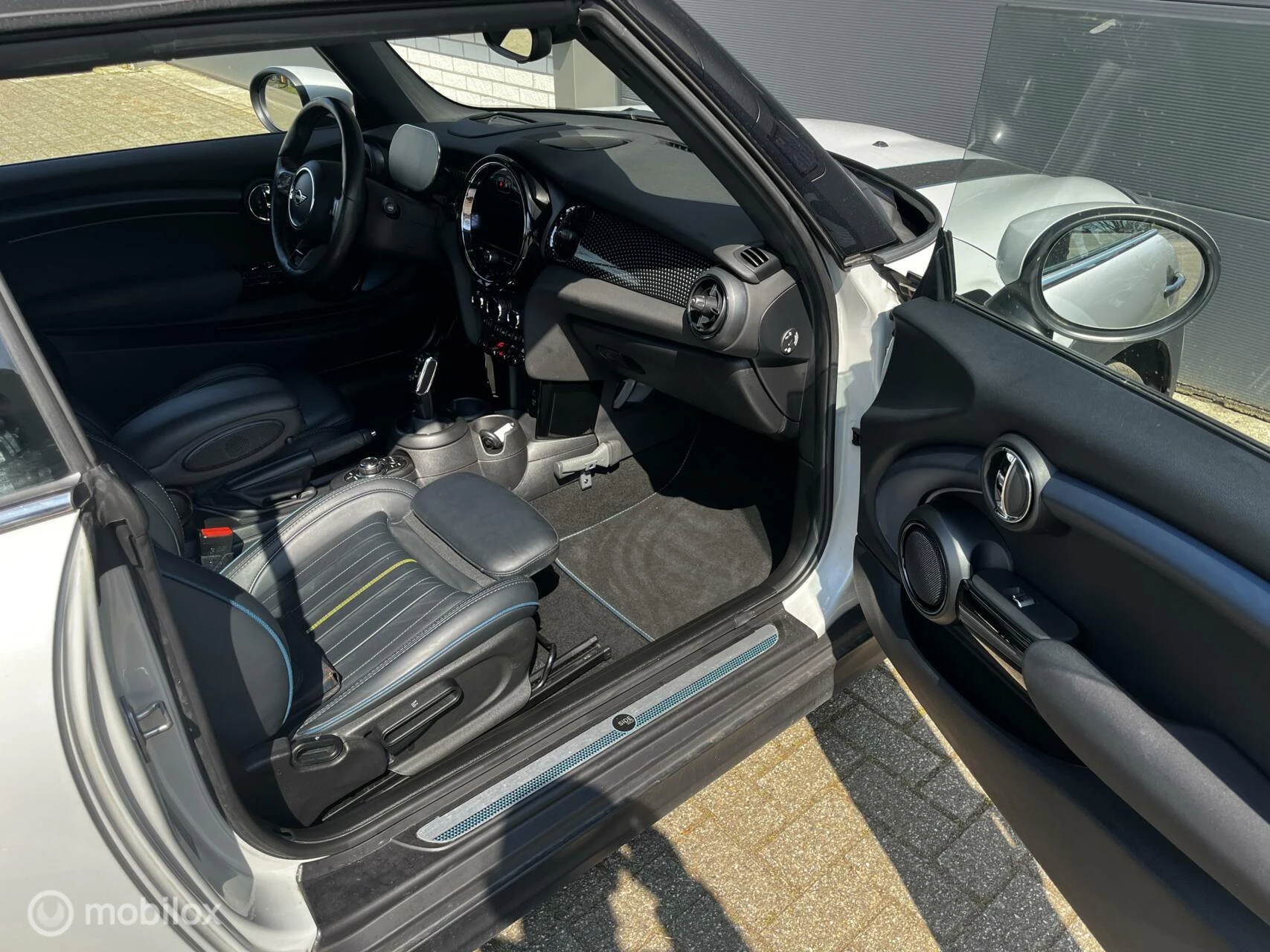 Hoofdafbeelding MINI Cooper Cabrio