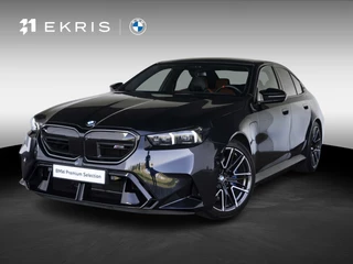 BMW M5 | M Drive Professional | Comfort Pack | 20/21 inch | Iconic Glow exterieurpakket | Glazen panoramadak | Driving Assistent Professional | Stoelventilatie | Bowers & Wilkins