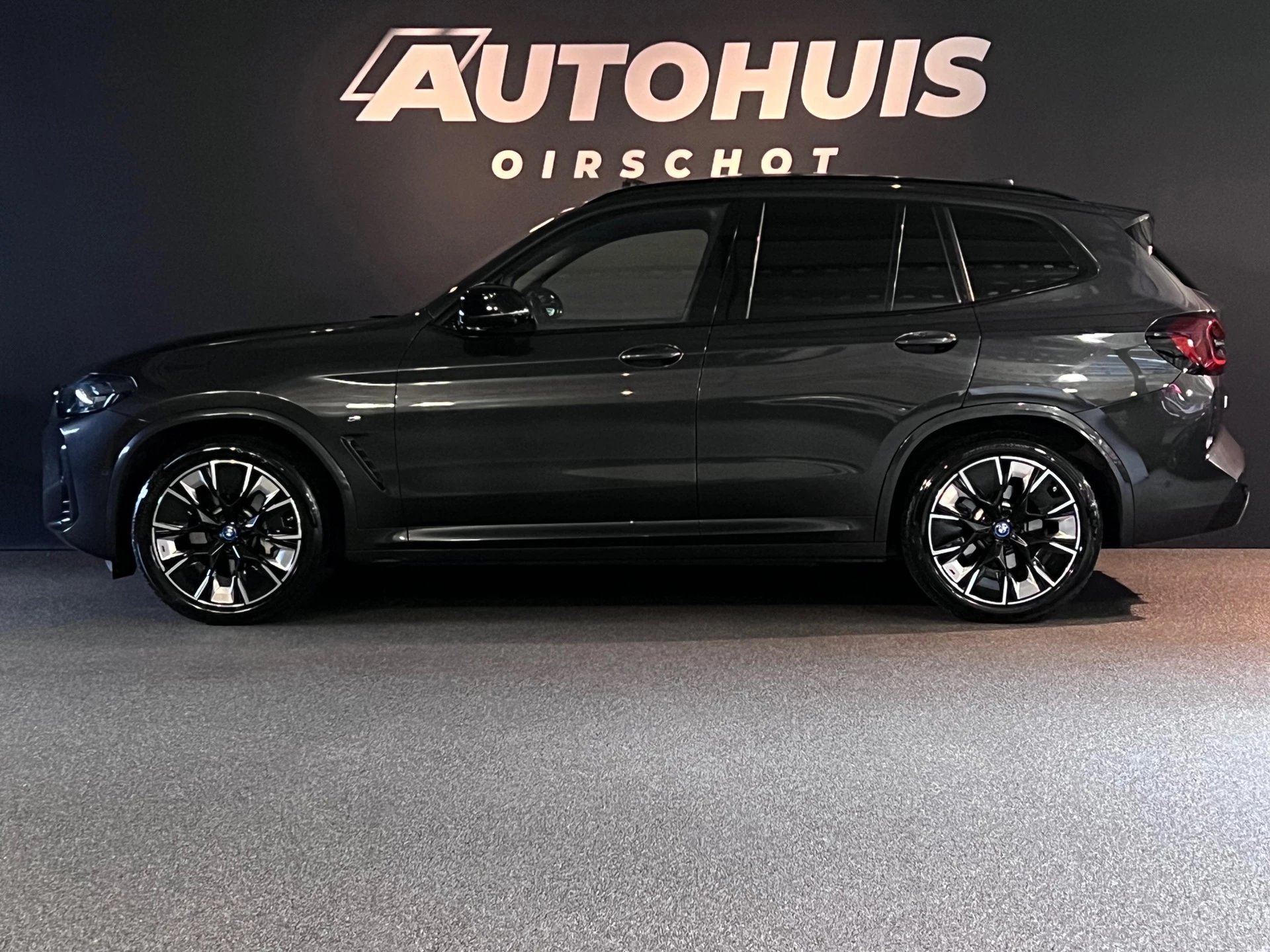Hoofdafbeelding BMW iX3