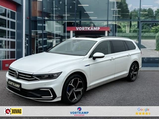 Hoofdafbeelding Volkswagen Passat Volkswagen Passat Variant 1.4 TSI DSG GTE PANO-DAK/TREKHAAK/360-CAMERA/MEMORY/E-KLEP/DYNAU