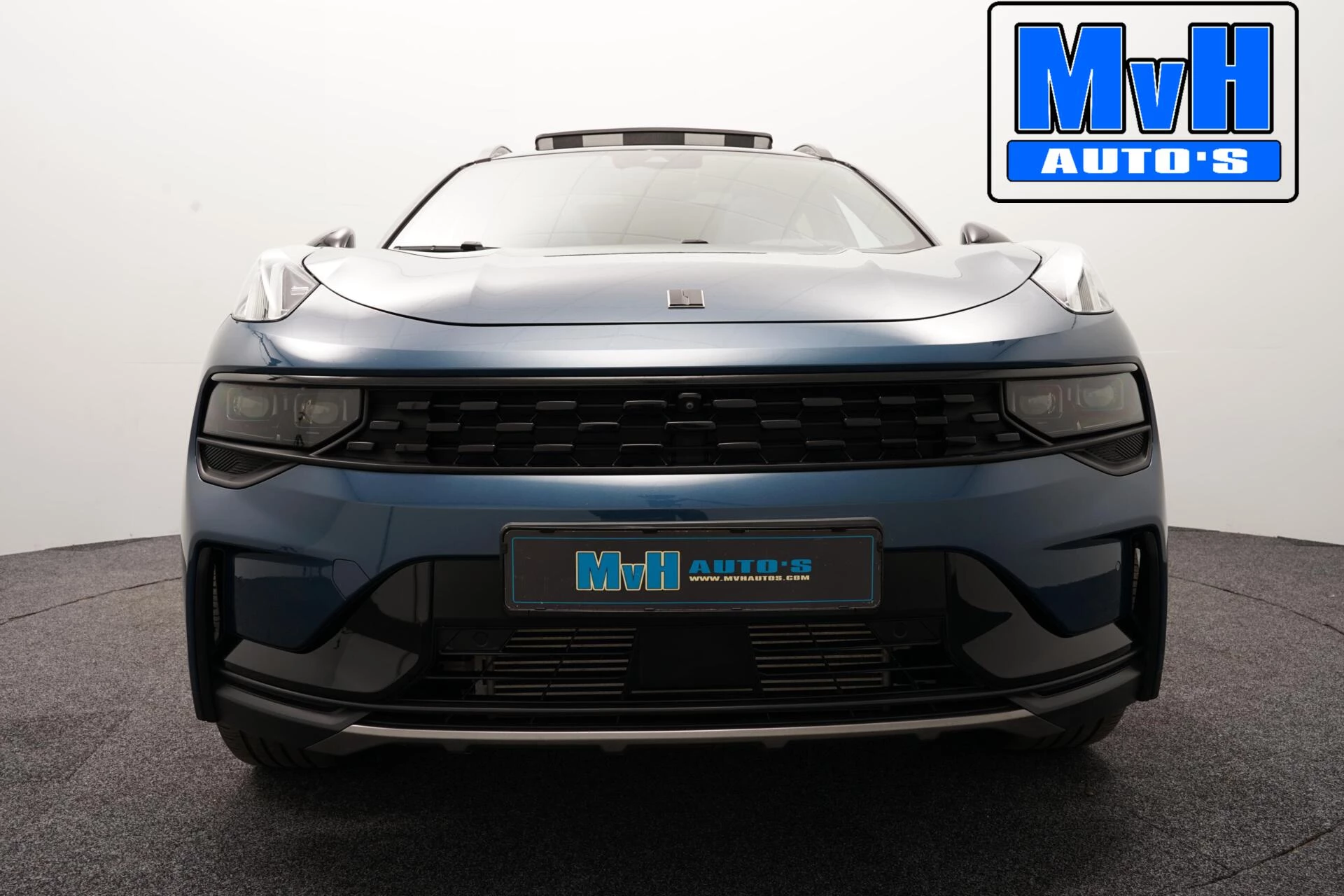 Hoofdafbeelding Lynk & Co 01