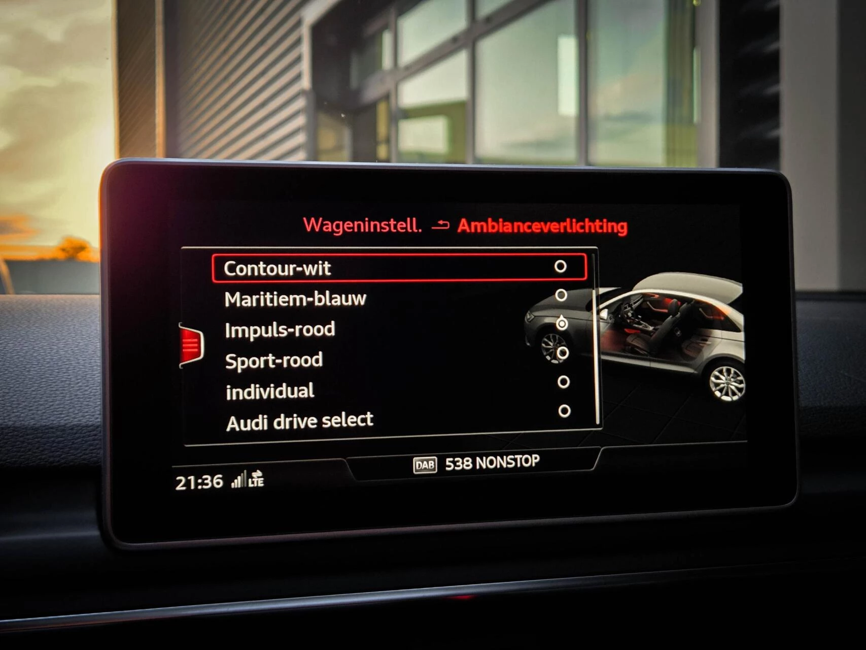 Hoofdafbeelding Audi S4